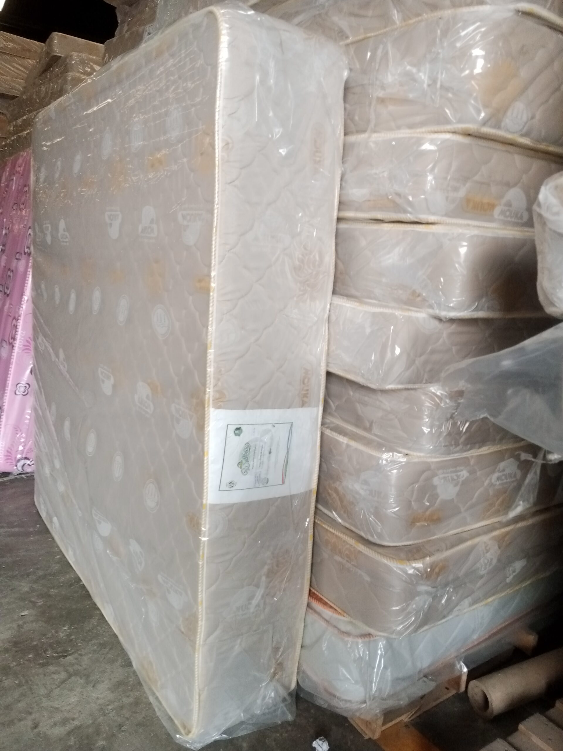 Mouka Semi-orthopaedic 6by6by10inches